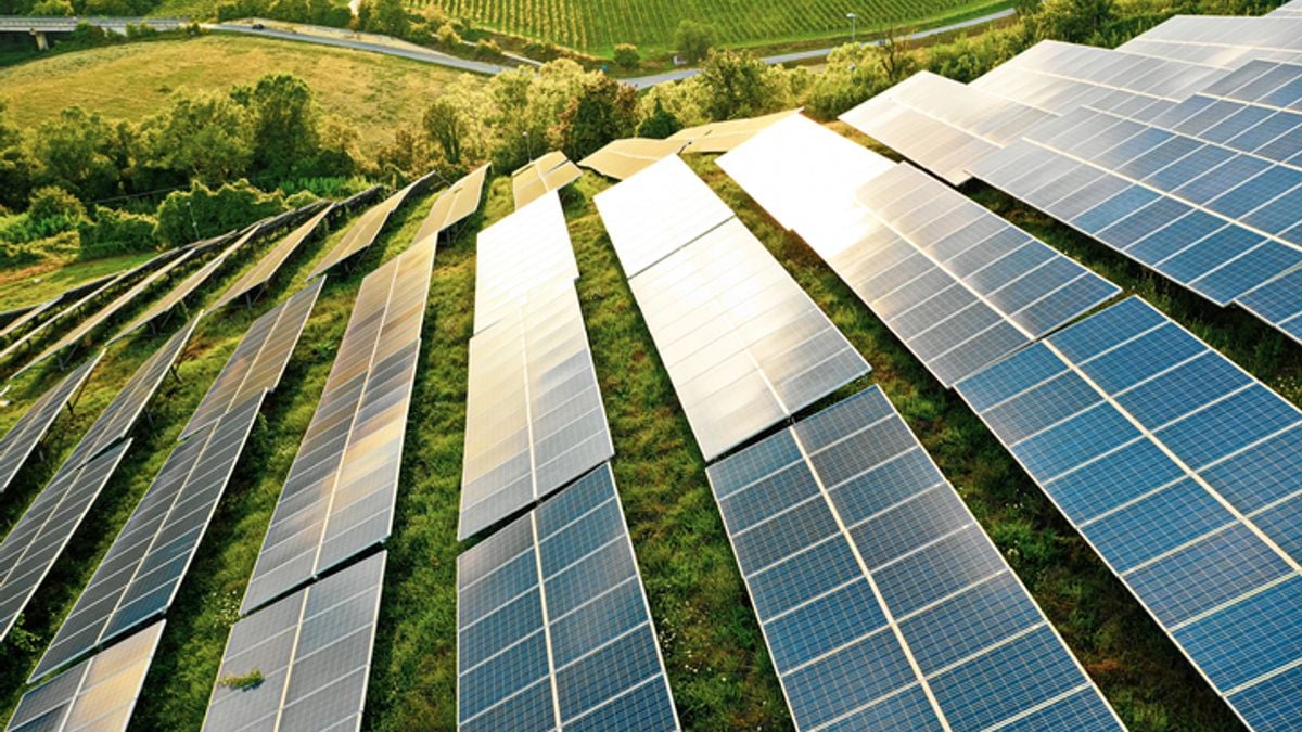 US solar installations expected to jump 52% to nearly 32 GW in 2023: SEIA